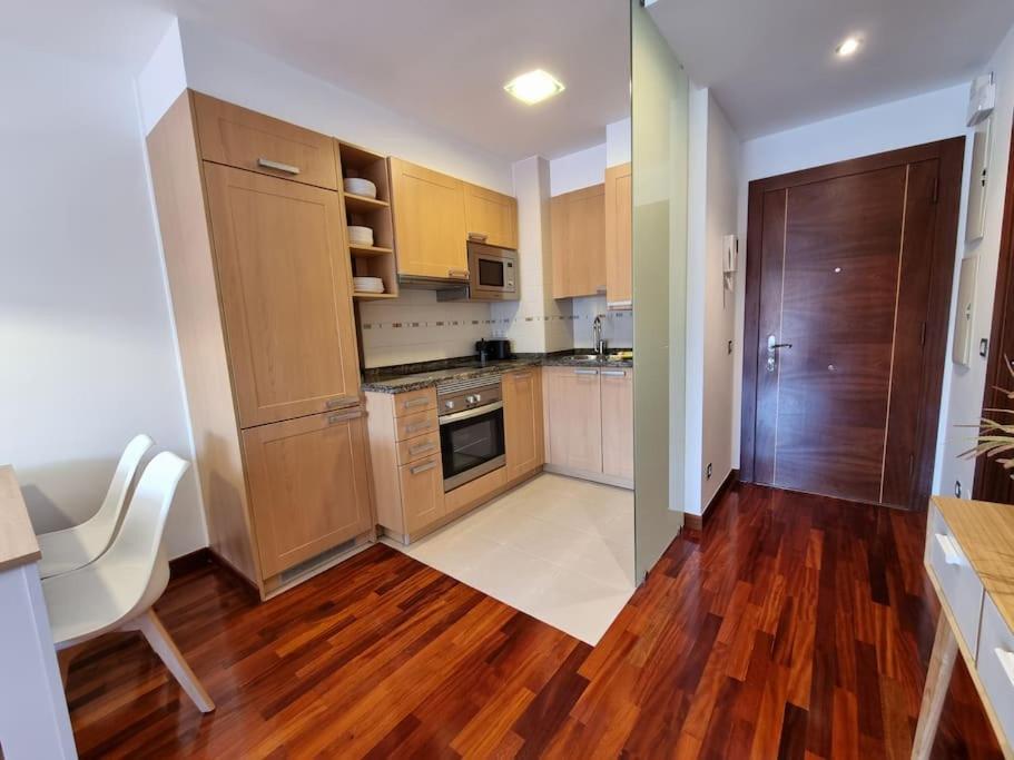 604B - Apartamento Con Garaje Oviedo Luaran gambar