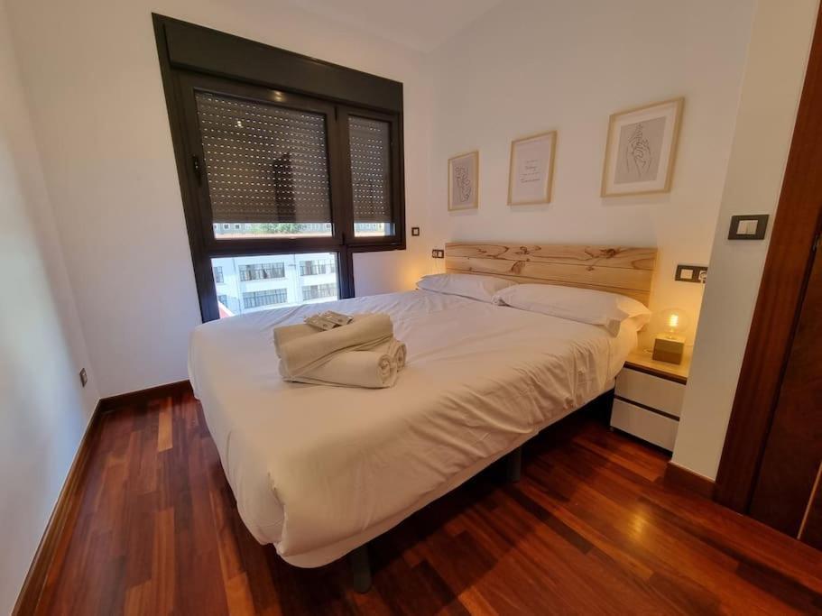 604B - Apartamento Con Garaje Oviedo Luaran gambar