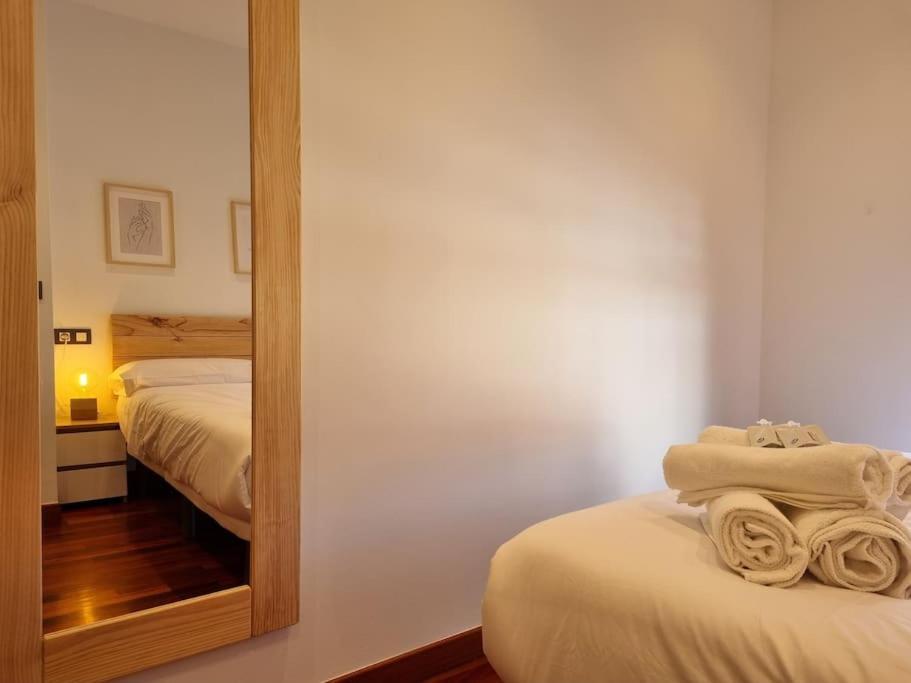 604B - Apartamento Con Garaje Oviedo Luaran gambar