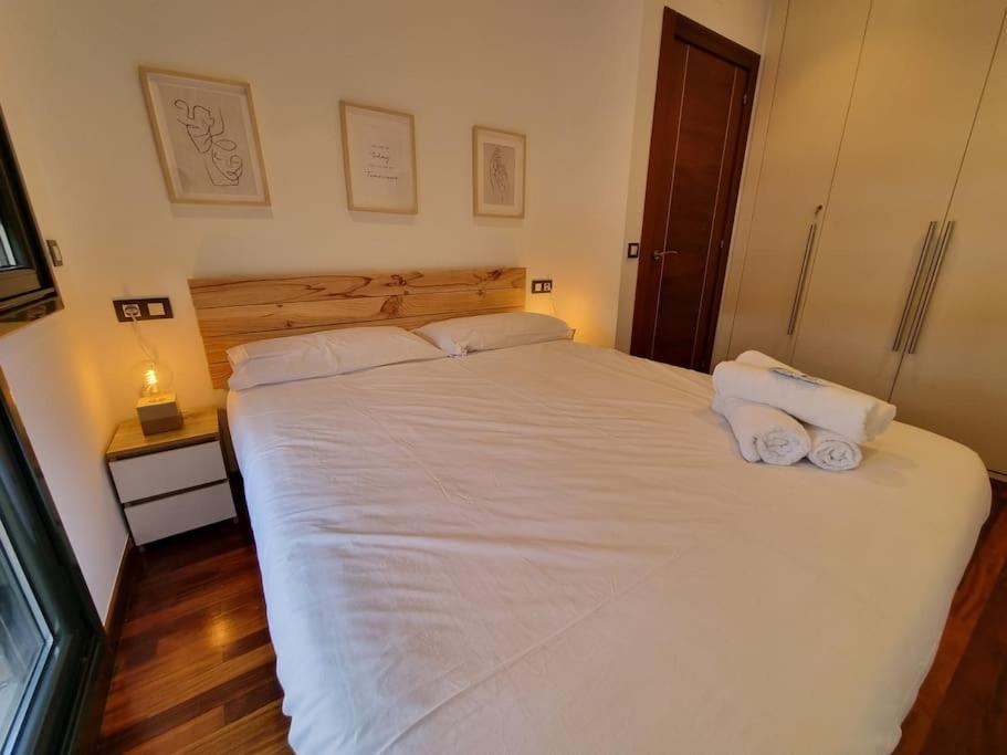 604B - Apartamento Con Garaje Oviedo Luaran gambar